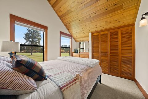 Tiny photo for 13400 Foxtail #83, Black Butte Ranch, OR 97759 (MLS # 220211697)