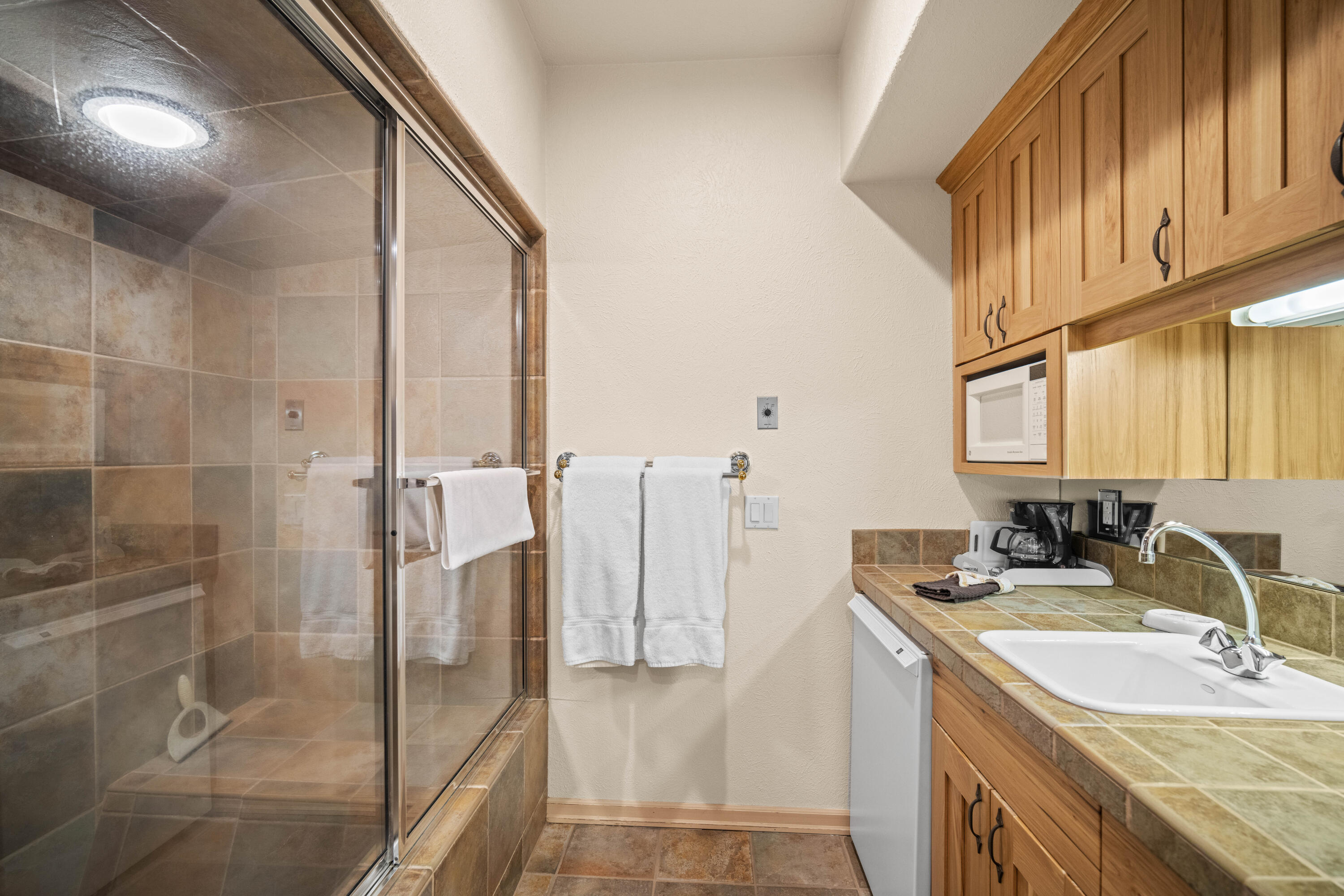 StoneTH - Residential