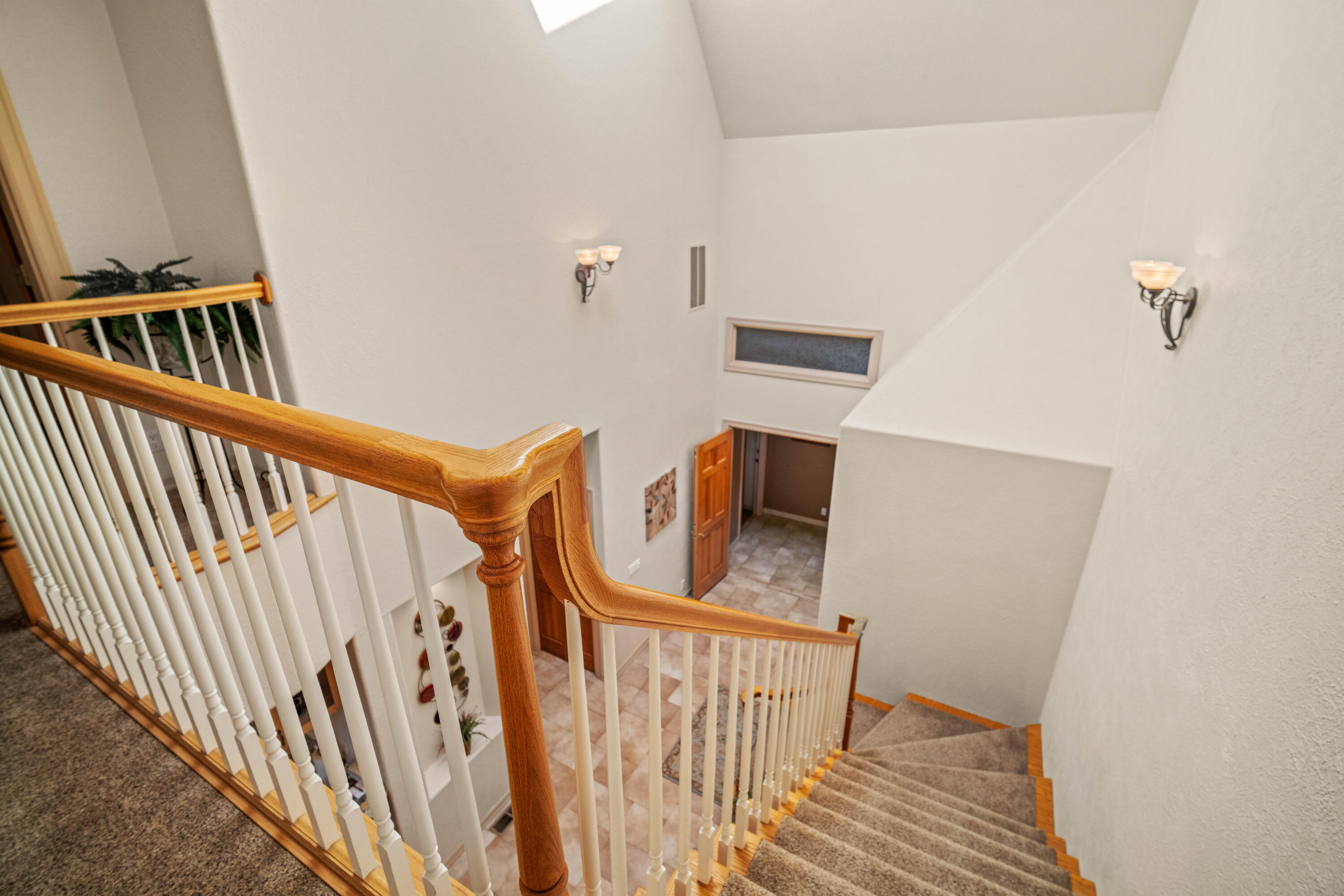 StoneTH - Residential