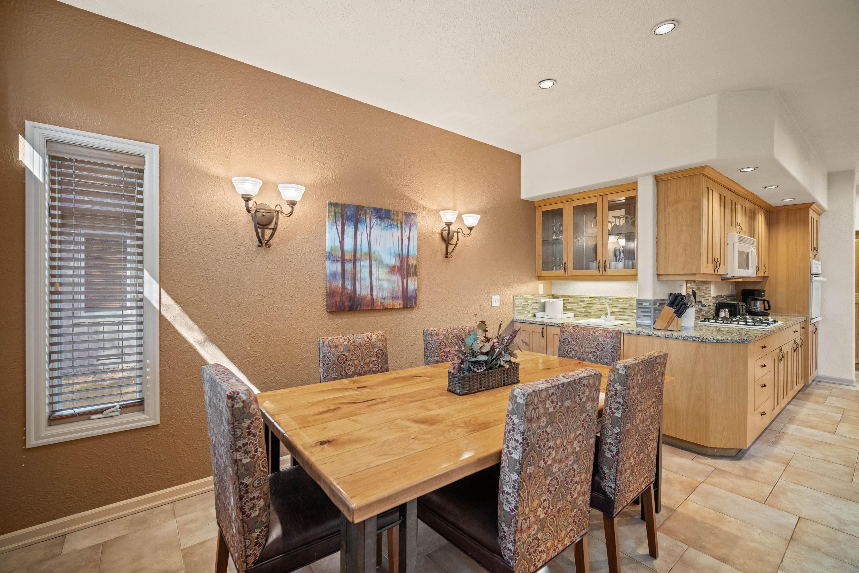 StoneTH - Residential