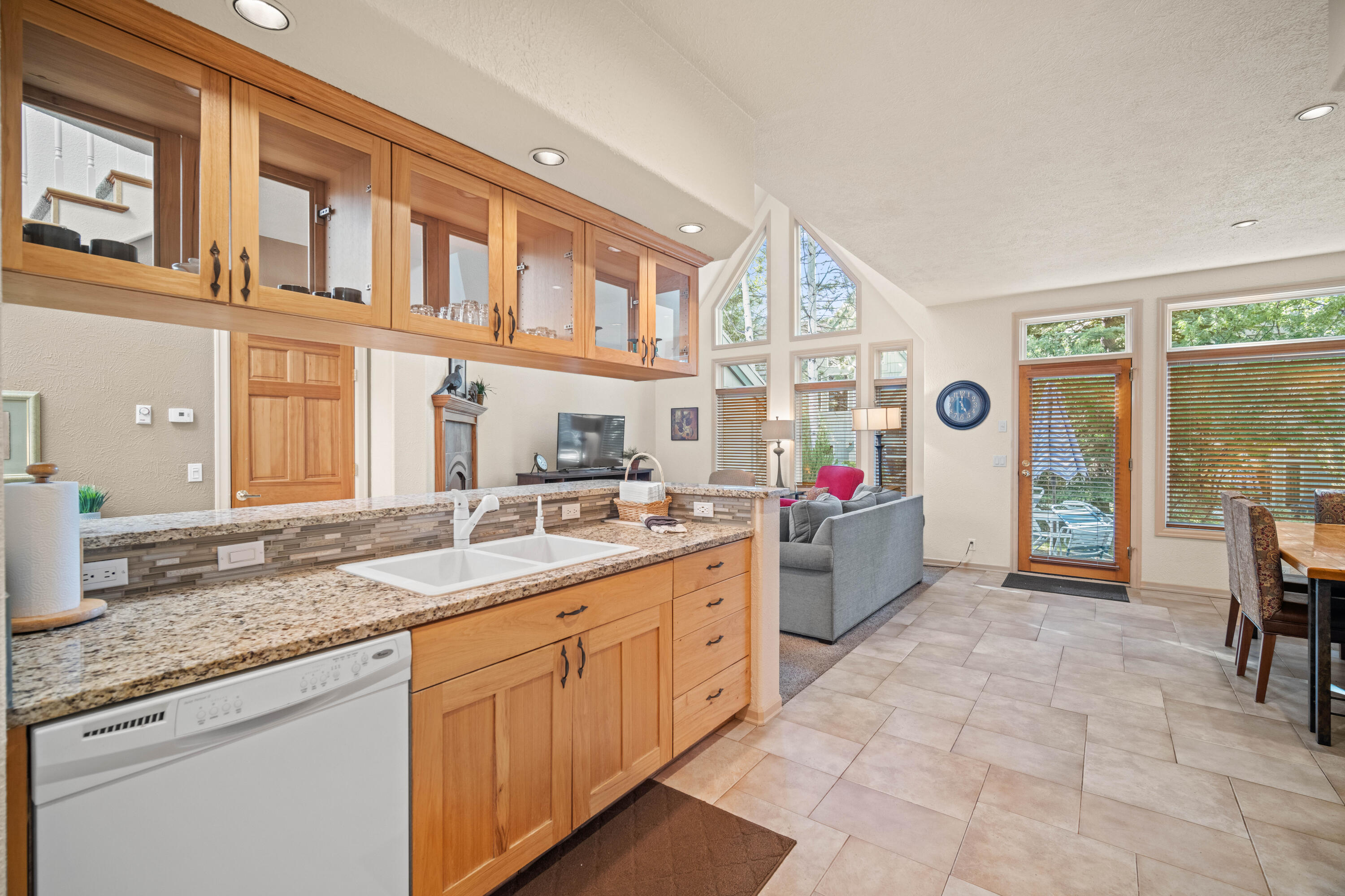 StoneTH - Residential