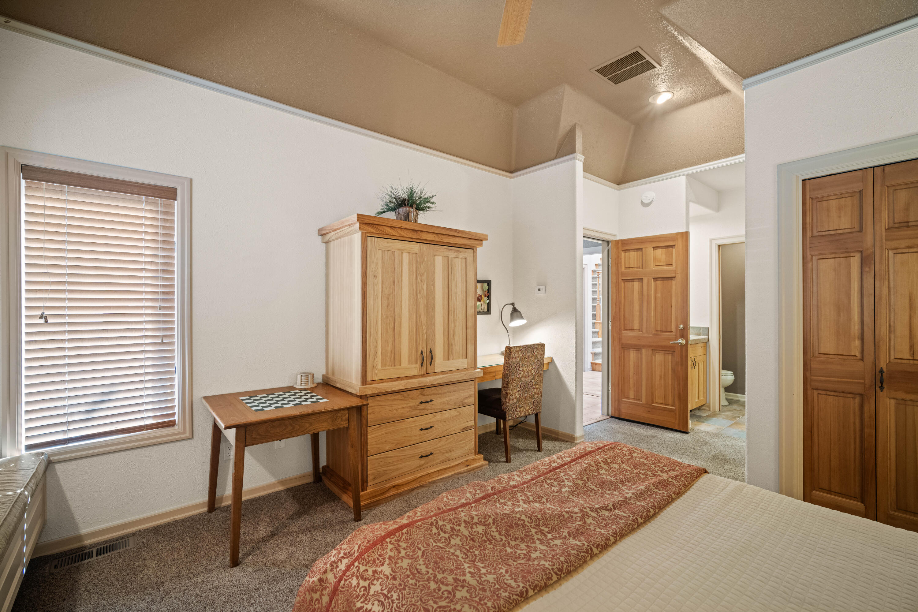 StoneTH - Residential