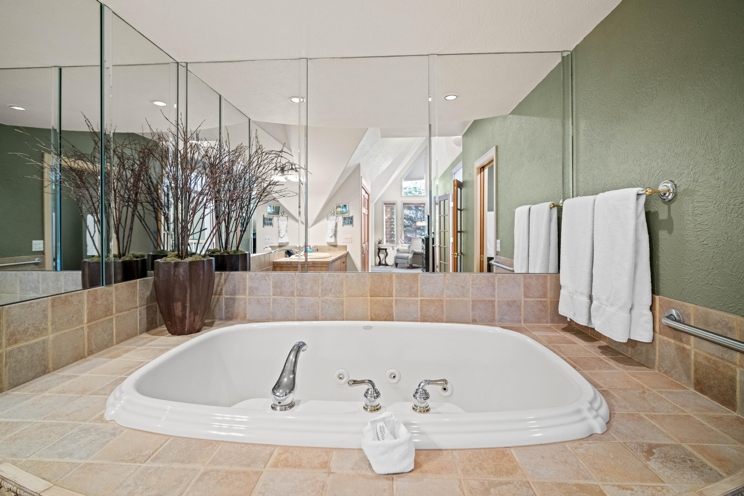 StoneTH - Residential