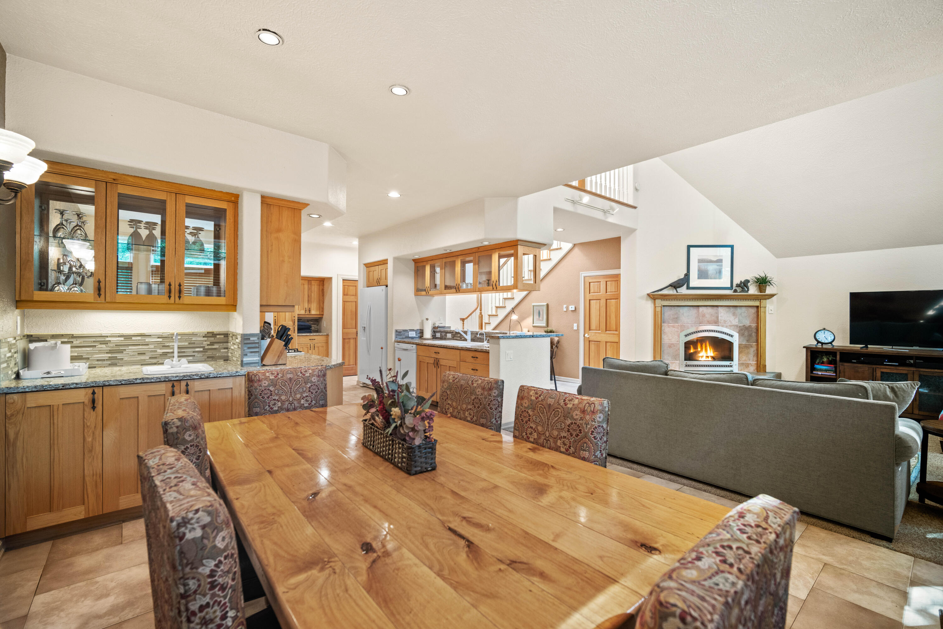 StoneTH - Residential