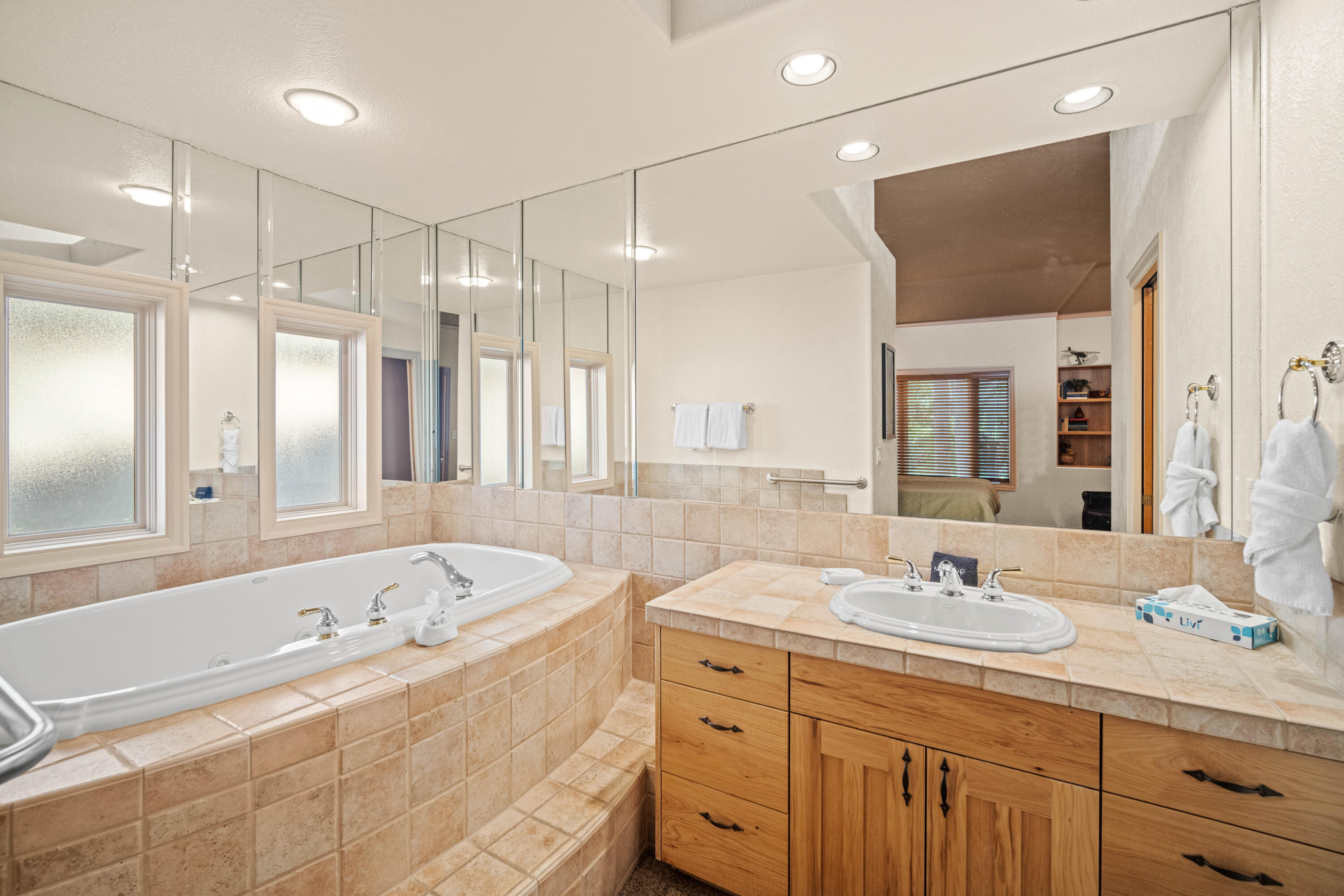 StoneTH - Residential