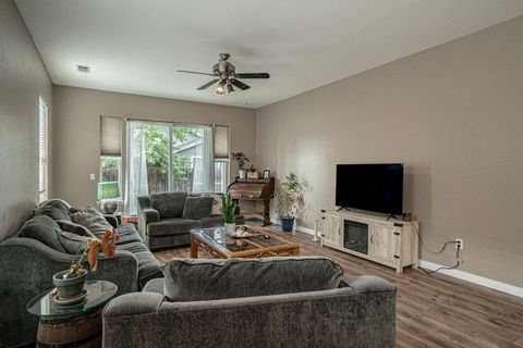 Tiny photo for 7411 Stonefield Drive, White City, OR 97503 (MLS # 220219897)