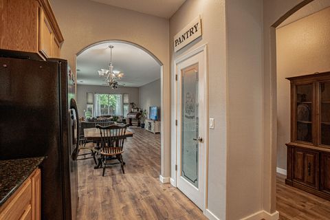 Tiny photo for 7411 Stonefield Drive, White City, OR 97503 (MLS # 220219897)