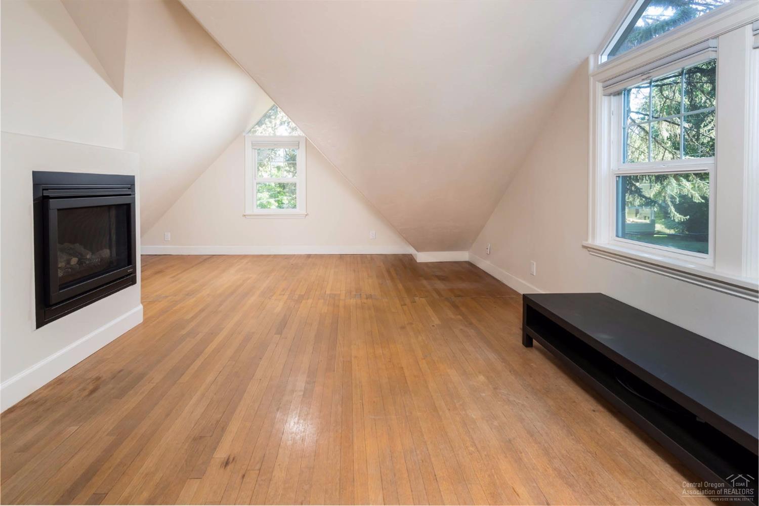 Pinelyn Park - Residential