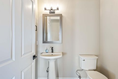 Tiny photo for 2278 NE Hilltop Lane, Madras, OR 97741 (MLS # 220214248)