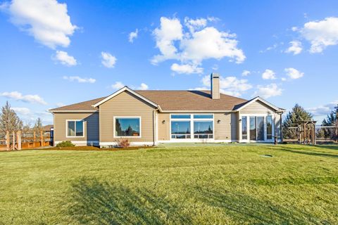 Tiny photo for 2278 NE Hilltop Lane, Madras, OR 97741 (MLS # 220214248)