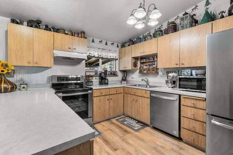 Tiny photo for 2057 Checkrein Lane, La Pine, OR 97739 (MLS # 220218053)