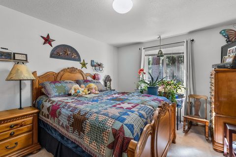 Tiny photo for 2057 Checkrein Lane, La Pine, OR 97739 (MLS # 220218053)