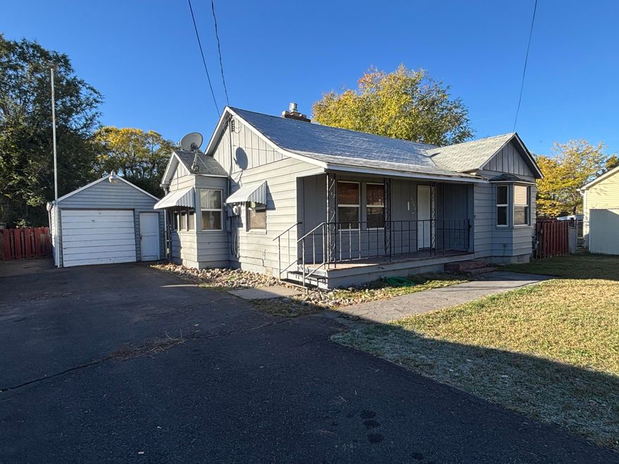 Cute 2 bedroom 1 bath home on large lot in the south suburbs close to the OC and E trail.  New interior flooring and new roof on the garage.  Large back yard and 1 car garage.  Quiet neighborhood.  Low traffic. Centrally located.  Comes with appliances seen in the home.