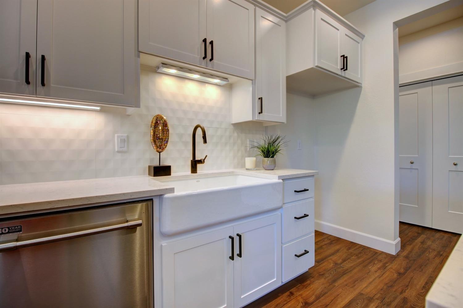 Meadowbrook Park - Residential