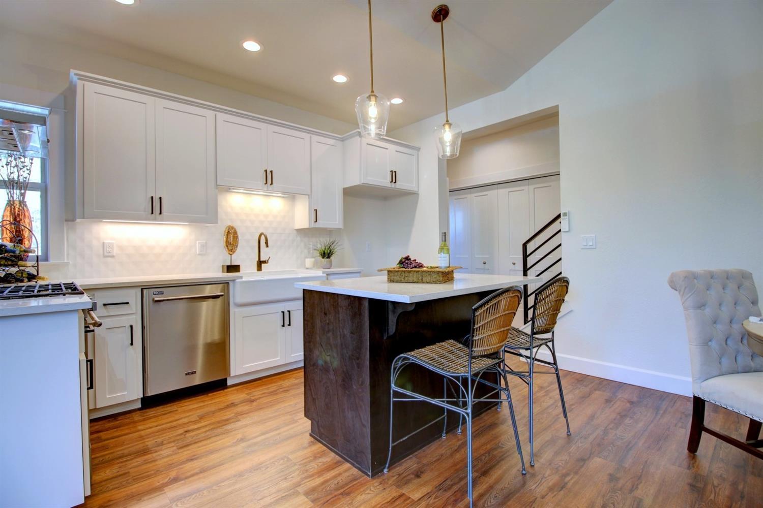 Meadowbrook Park - Residential