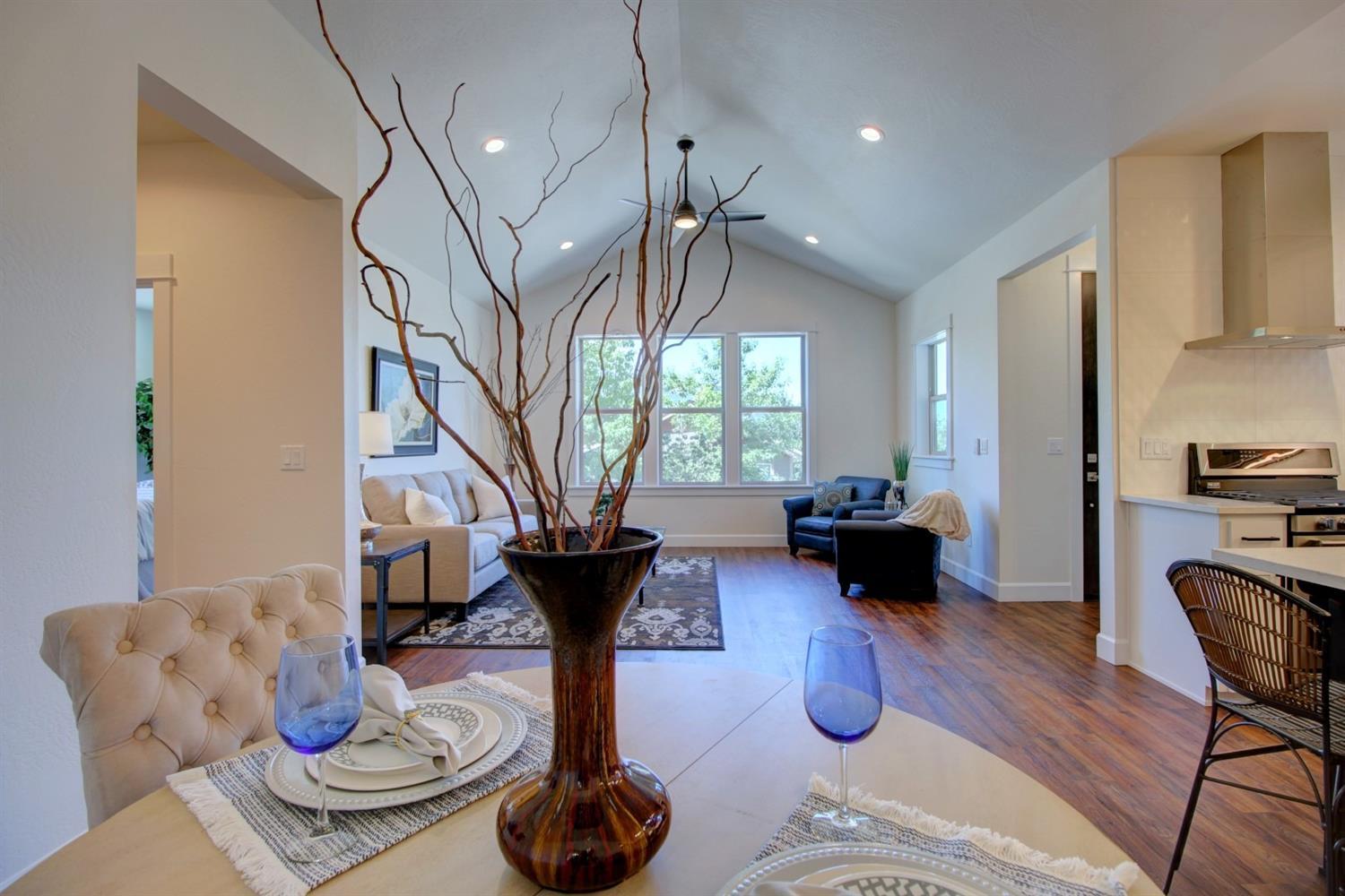 Meadowbrook Park - Residential