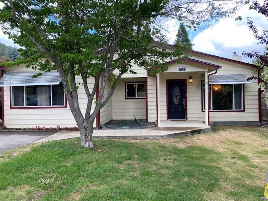 Cute home, this home has many possibilities! It would make a great adult foster care or child foster care home or two family set-up. The main home was an adult foster care home. Three of the bedrooms have no closets, they used removable closets/armoires. There is an accessory building in the back that has a living, dining, kitchen, bedroom, bathroom, laundry, and a sun room, because it is an accessory building it is not allowed to have a range/oven. It could be turned into a legal ADU, would have to talk to City Planning. Would be great for a big family or extended family home. Many upgrades in 2013. New roof in 2019, 2012 exterior painted. Mini split system in accessory building for heat/cool (2 heads).