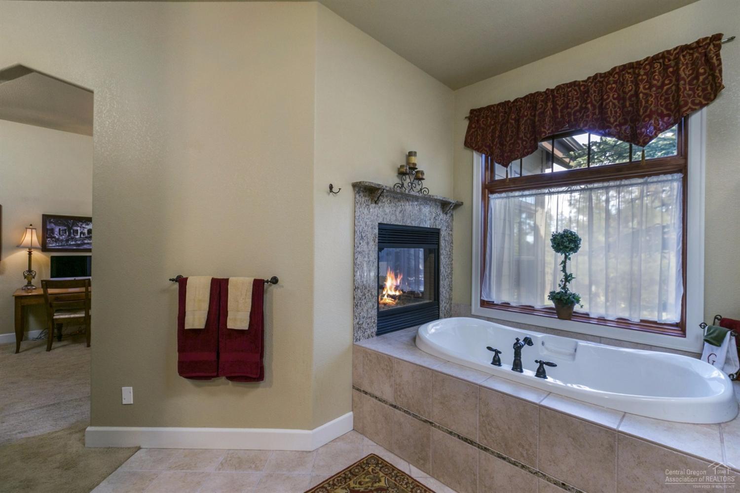 Awbrey Glen - Residential