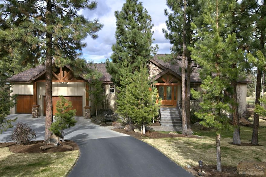 The thoughtfully planned architecture of this stunning, past Tour Home fuses superb design within its tastefully appointed home to its golf course view surroundings. From the Gourmet Chefs kitchen to separate Guest Suite w/Private Living Space, this home offers the perfect setting for Entertaining & Comfortable living. All this on 1/2 acre, private lot in gated community of Awbrey Glen. This home will impress the most discerning Buyer. There is space for a 5th bedroom, if desired.