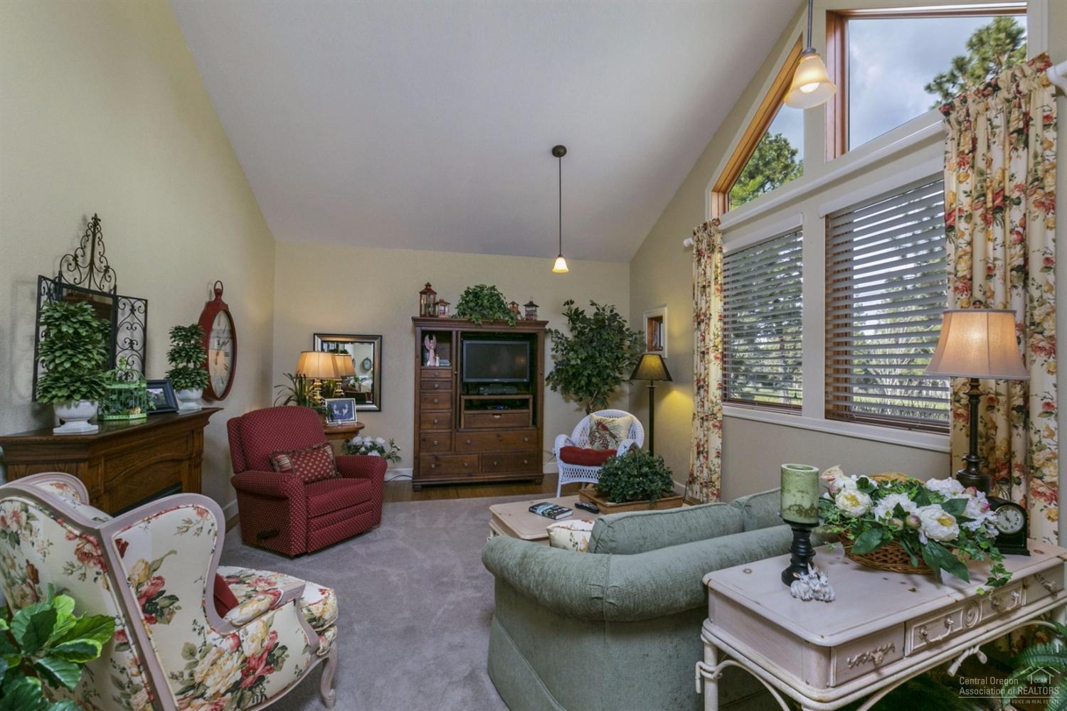 Awbrey Glen - Residential