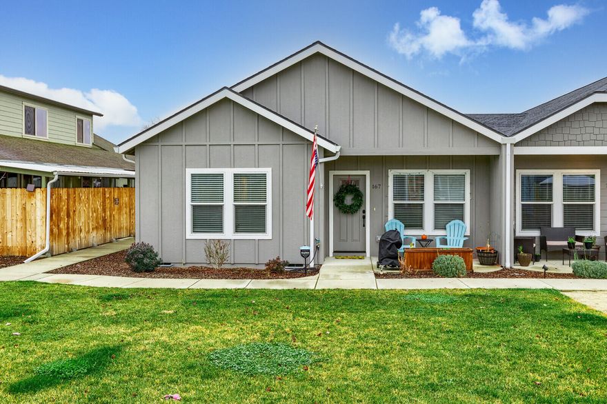 Beautiful 2019 3 bedroom 2 bath zero lot line home with open floor plan is now available and waiting for you. As you walk into this beautifully vaulted living area it opens to the dining and kitchen featuring granite counter tops, island and pantry. Primary bedroom has a nice sized bathroom with walk-in shower, granite counter tops and a walk-in closet. This home has plenty storage with a good-sized laundry room and an extra storage area. Enjoy the quaint patio in the front of the house that looks out over the common area. This home will not last long!