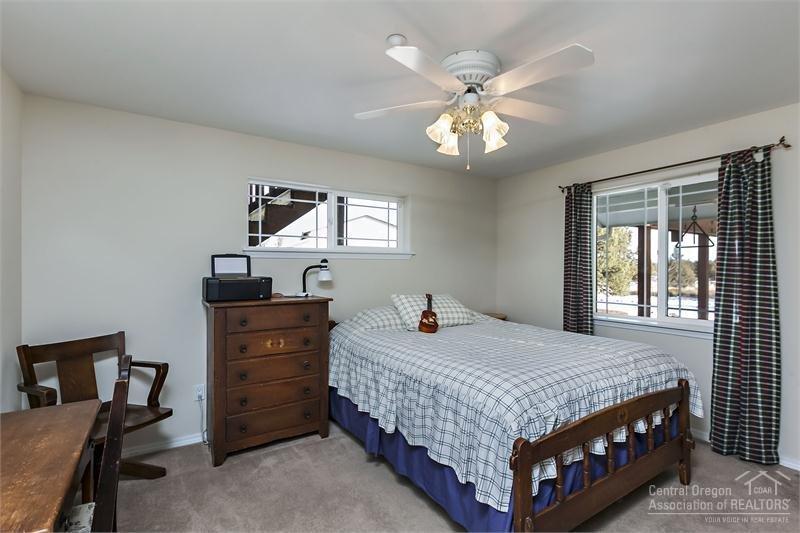 West Powell Butte Es - Residential