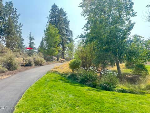 Tiny photo for 61101 SE Sydney Harbor Drive, Bend, OR 97702 (MLS # 220227046)