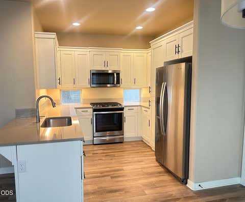 Tiny photo for 61101 SE Sydney Harbor Drive, Bend, OR 97702 (MLS # 220227046)