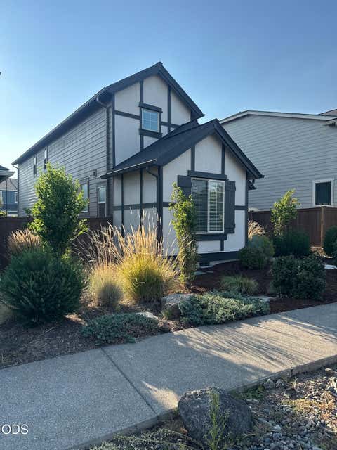 Tiny photo for 61101 SE Sydney Harbor Drive, Bend, OR 97702 (MLS # 220227046)