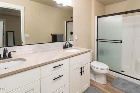 Tiny photo for 61101 SE Sydney Harbor Drive, Bend, OR 97702 (MLS # 220227046)