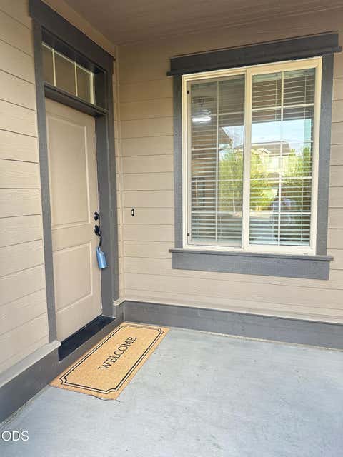 Tiny photo for 61101 SE Sydney Harbor Drive, Bend, OR 97702 (MLS # 220227046)