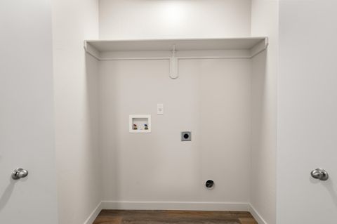 Tiny photo for 2028 Sunset Drive #6, Medford, OR 97501 (MLS # 220219390)