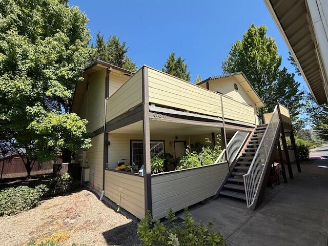 Rolling Hills Estates - Residential Income