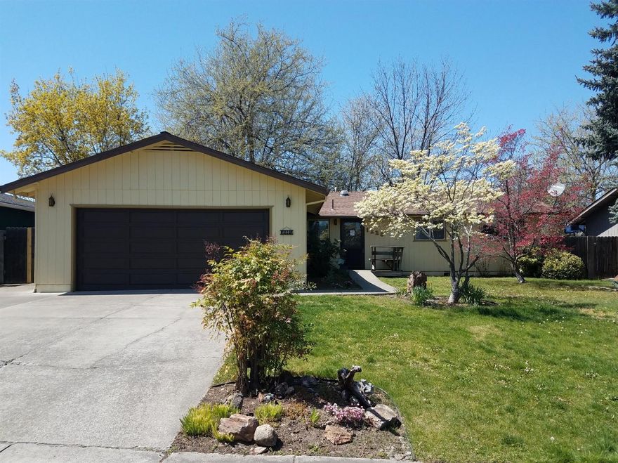 Here it is!! Just what you have been waiting for! Wonderful, Clean, Comfortable & Charming, Move In Ready home. Located in desirable Southwest Medford on low traffic street. Home features New flooring, New paint, some New Windows, New faucet, Certified woodstove, refrigerator & self cleaning oven. 2 car finished garage & RV Parking. Mature landscaping on large .20 acre lot with covered patio and built-in BBQ, great for entertaining. Handicap Friendly. Take a tour today and be amazed!