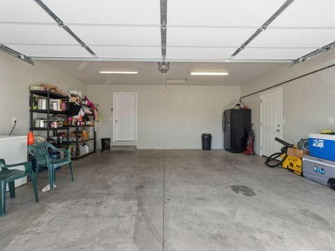 Tiny photo for 5637 Mickshelly Circle, Klamath Falls, OR 97603 (MLS # 220220112)