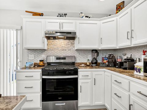 Tiny photo for 5637 Mickshelly Circle, Klamath Falls, OR 97603 (MLS # 220220112)