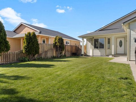 Tiny photo for 5637 Mickshelly Circle, Klamath Falls, OR 97603 (MLS # 220220112)
