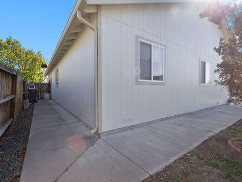 Tiny photo for 5637 Mickshelly Circle, Klamath Falls, OR 97603 (MLS # 220220112)