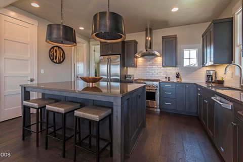 Tiny photo for 19238 Solomon Drive, Bend, OR 97702 (MLS # 220224265)