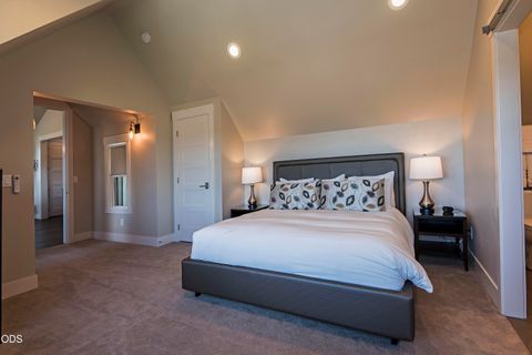 Tiny photo for 19238 Solomon Drive, Bend, OR 97702 (MLS # 220224265)