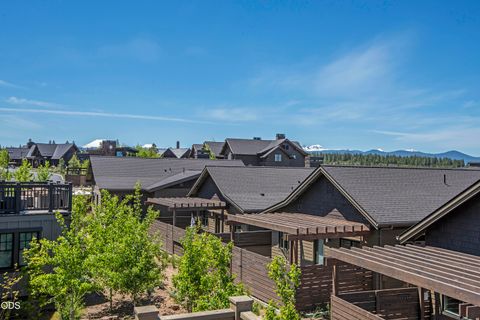 Tiny photo for 19238 Solomon Drive, Bend, OR 97702 (MLS # 220224265)