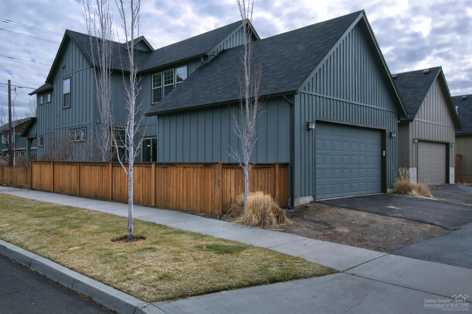 Parkway Village - Residential