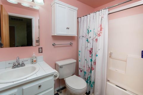 Tiny photo for 3128 NE Cromwell Court, Bend, OR 97701 (MLS # 220219392)