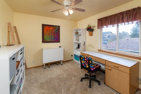 Tiny photo for 3128 NE Cromwell Court, Bend, OR 97701 (MLS # 220219392)