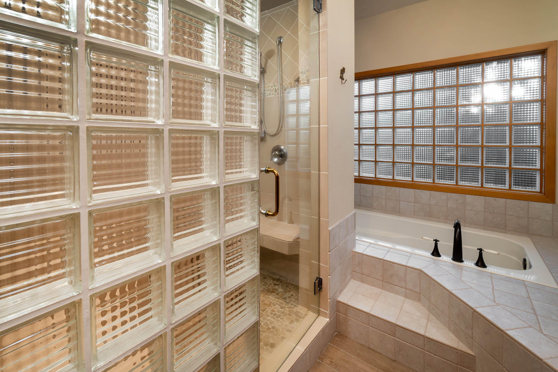 Awbrey Glen - Residential