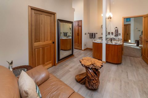 Tiny photo for 3237 NW Kidd Place, Bend, OR 97703 (MLS # 220210788)