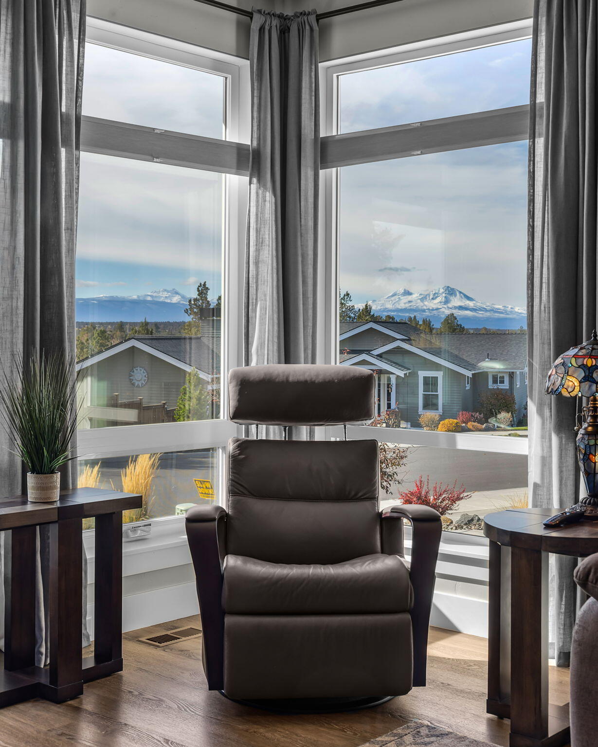 4469 SW Antelope Avenue