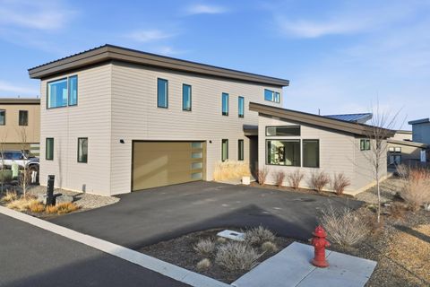 19170 Gateway Loop Bend OR 97702