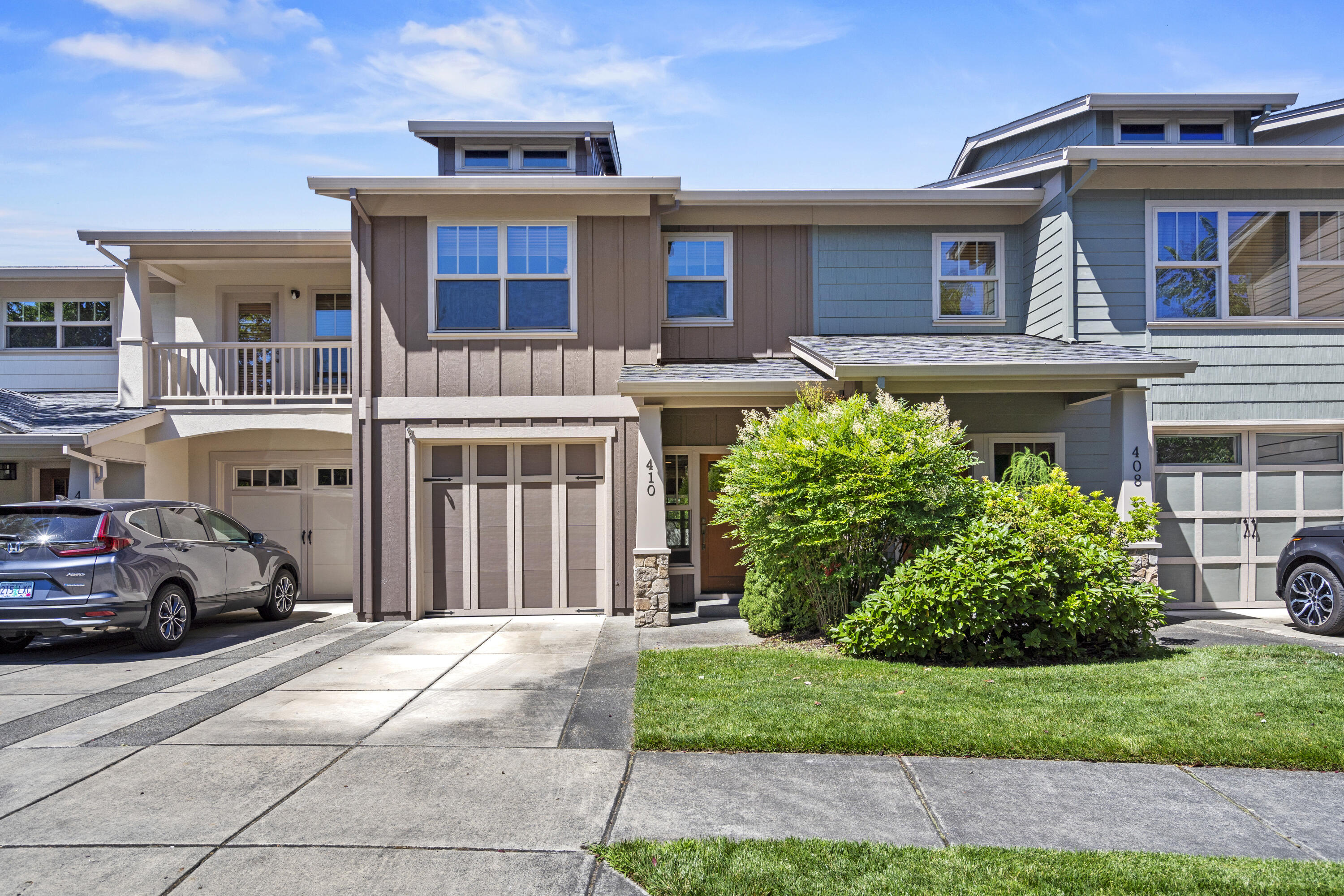 Alderwood Townhomes - Residential