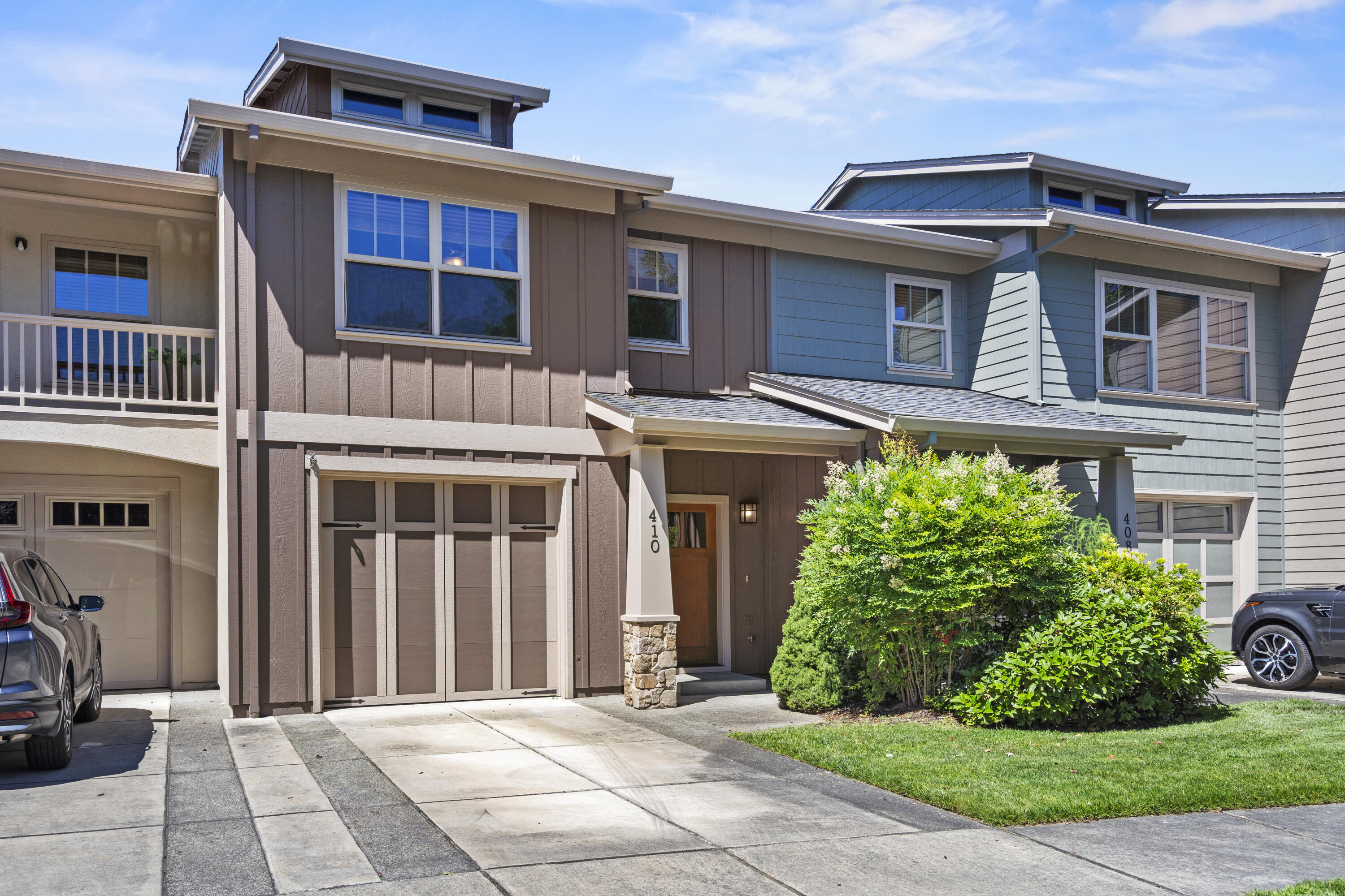 Alderwood Townhomes - Residential
